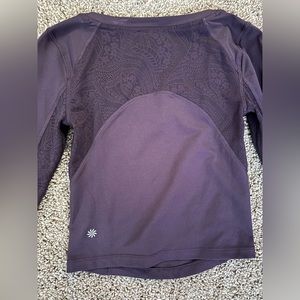 Athleta Long Sleeve Lace Active Top size xxs